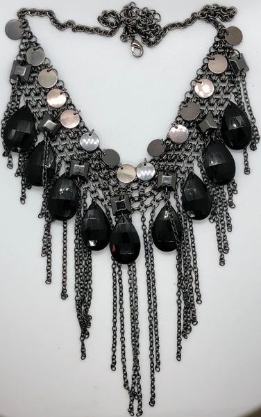 Retro 90’s Dark Silver Gunmetal Chainmail and Black Teardrop Bead Bib Collar Dangle Necklace