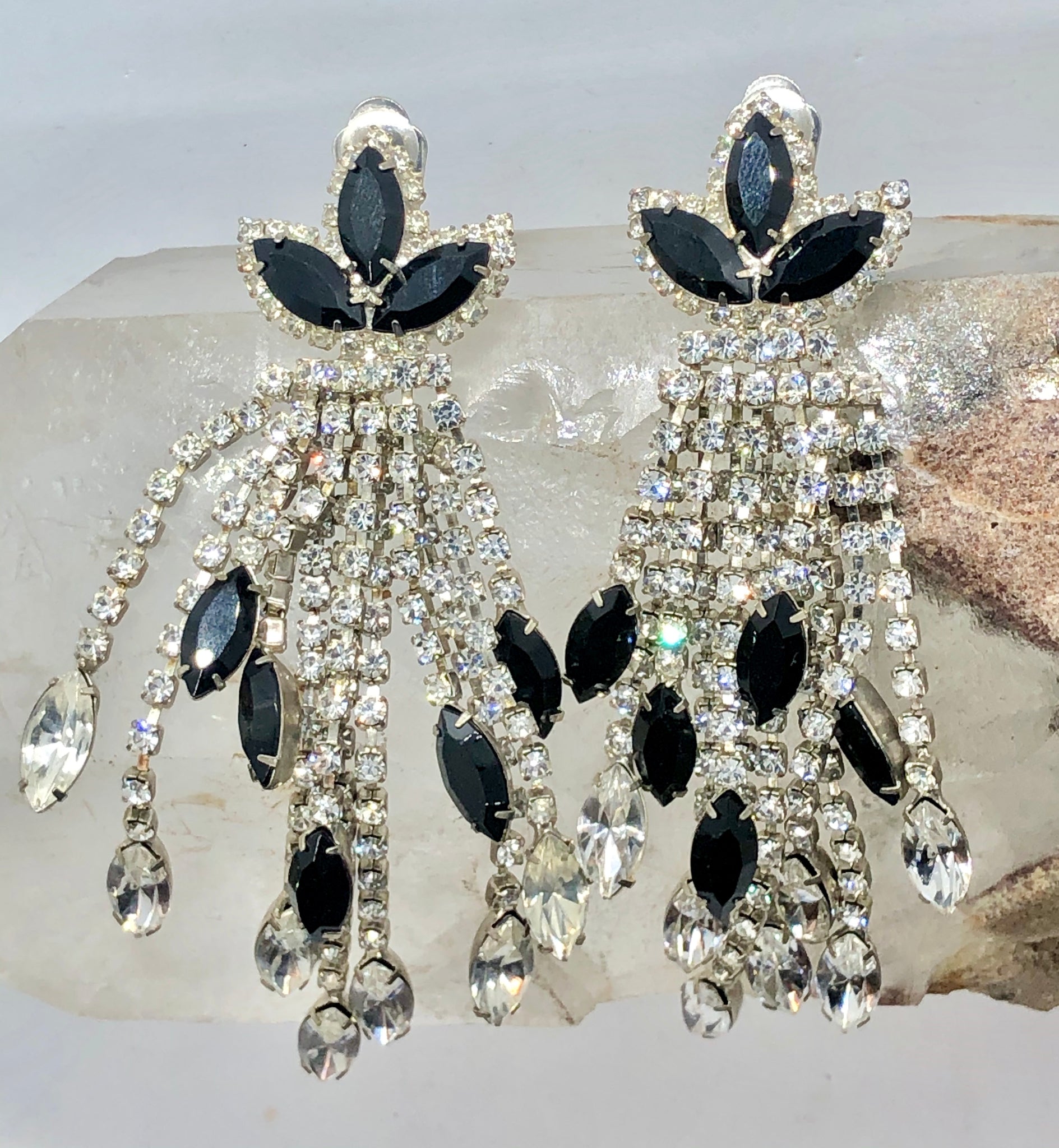 vintage black rhinestone dangle clip earrings