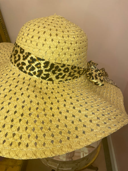 Straw Hat with Leopard Ribbon