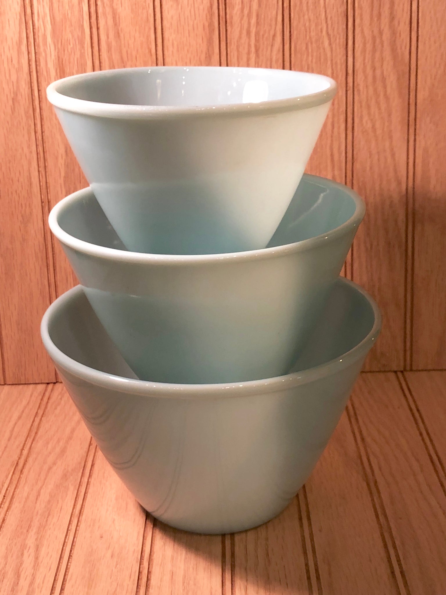 Fire King Delphite Azurite Vintage Set Of 3 Splash Proof Nesting Mixing Bowls