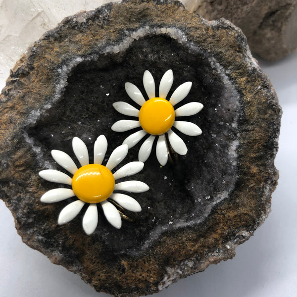 Vintage Flower Power Yellow & White Daisy Clip Earrings