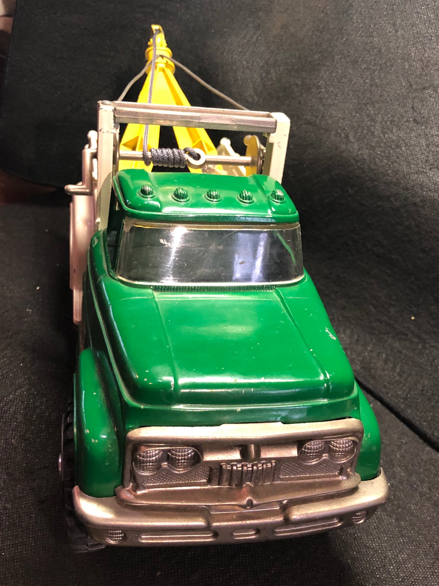 Vintage Hubley Mighty Metal Green White & Yellow Tow Truck